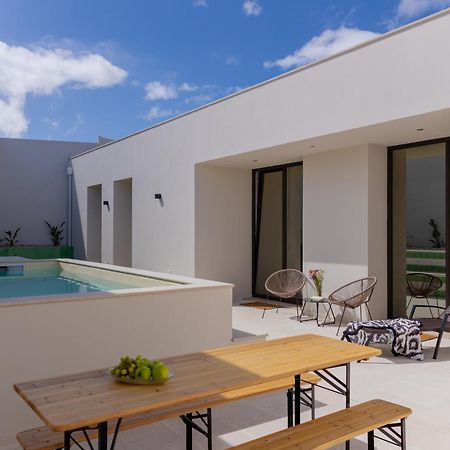 Canto 18 Salir de Porto Exterior photo